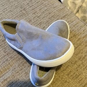 Lulus Dylann Women's Grey Suede Low Top Slip-On Casual sneaker size 10 NWOB